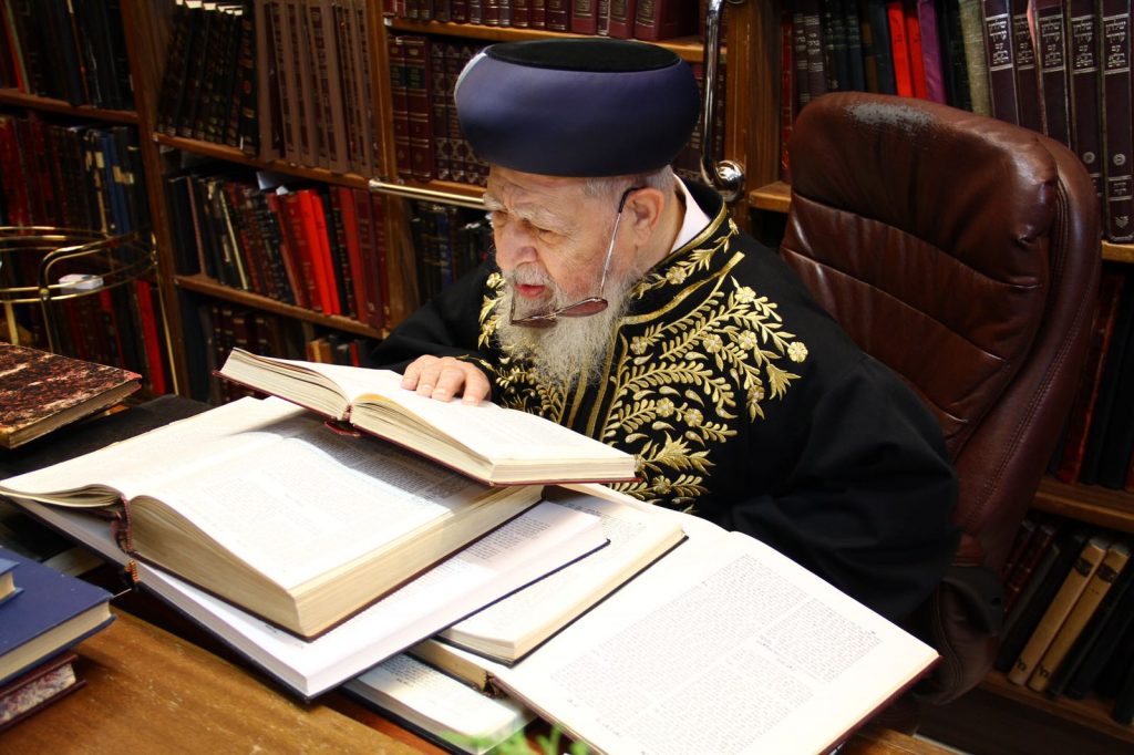 עונג שבת אצל מרן הרב עובדיה יוסף זצ"ל